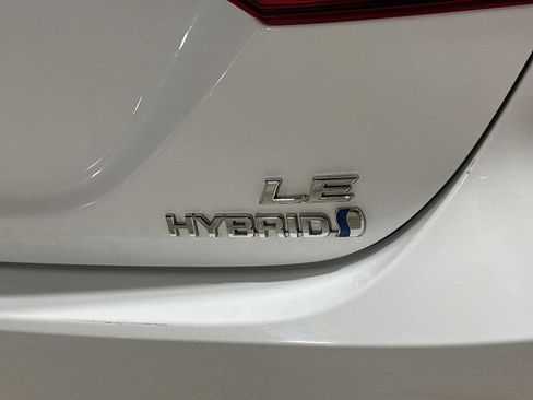 Used 2021 Toyota Camry LE FWD image 26