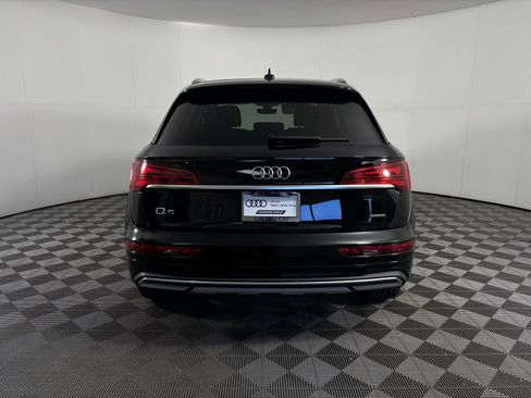Used 2023 Audi Q5 Premium w/ Convenience Package AWD/4WD image 7