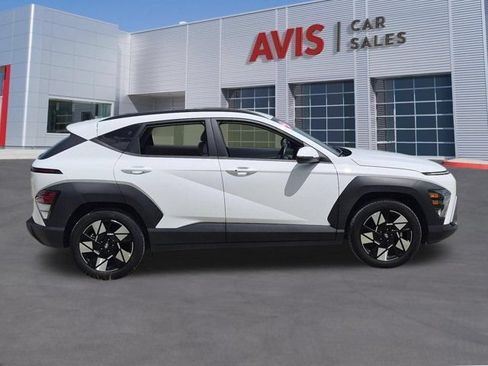 Used 2025 Hyundai Kona SEL FWD image 5