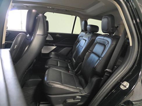Used 2020 Lincoln Aviator Reserve w/ Equipment Group 202A AWD/4WD image 11
