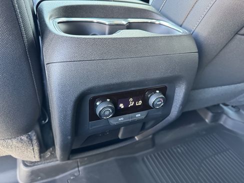 New 2026 Chevrolet Traverse LT AWD/4WD image 19