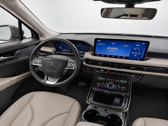 Certified 2022 Lincoln Nautilus Reserve AWD/4WD image 19
