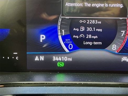 Used 2024 Volkswagen Taos SE image 12