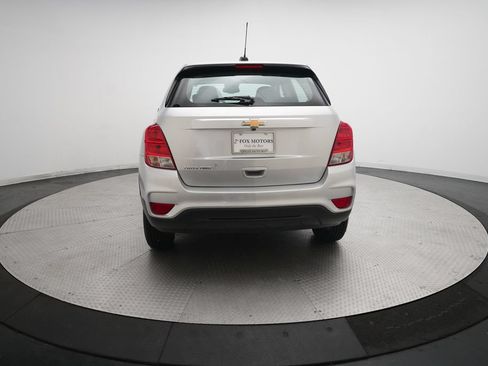 Used 2018 Chevrolet Trax LS AWD/4WD image 24