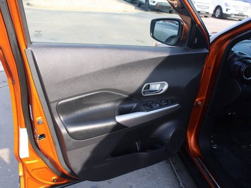 Used 2019 Nissan Kicks SR w/ SR Premium Package image 19