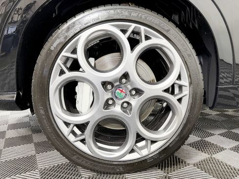 Used 2024 Alfa Romeo Tonale Ti AWD/4WD image 23