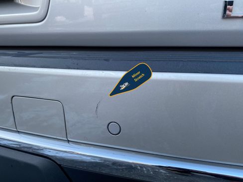 Used 2024 Chevrolet Suburban LT image 40