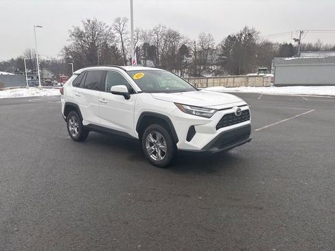 Certified 2022 Toyota RAV4 XLE image 7