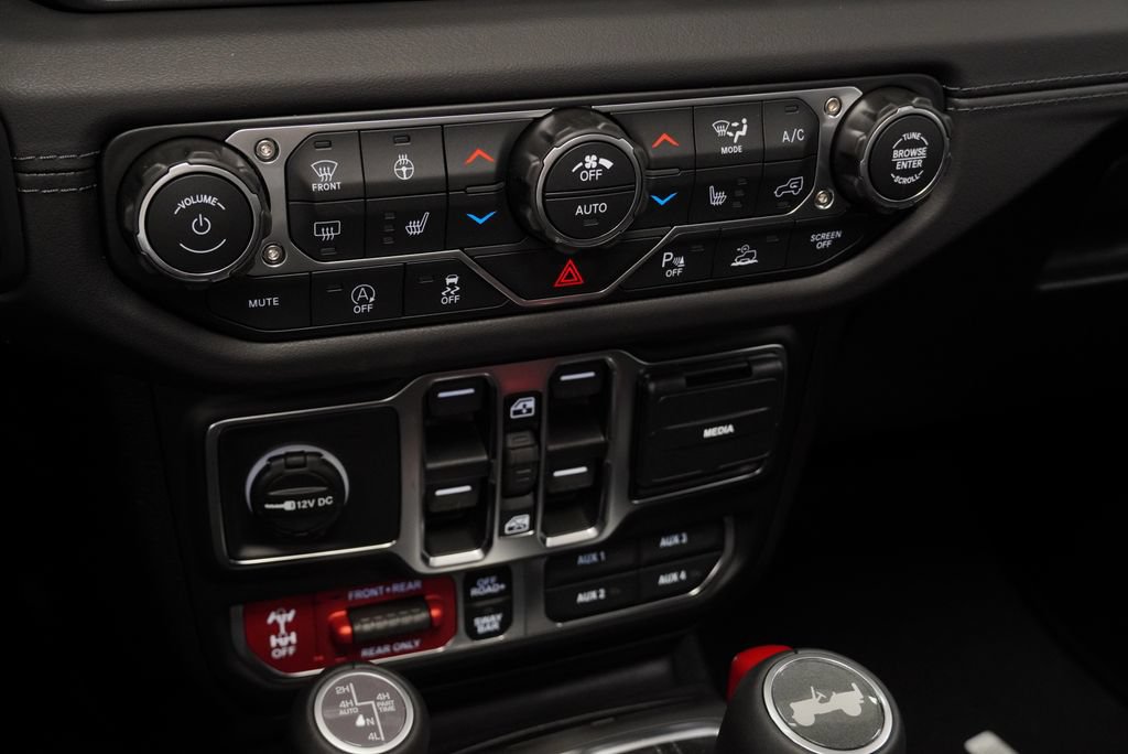 New 2027 Jeep Wrangler Unlimited Rubicon AWD/4WD image 25