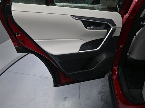 New 2025 Toyota RAV4 XLE image 15