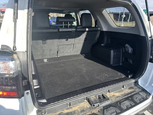 Used 2019 Toyota 4Runner TRD Off-Road Premium image 32