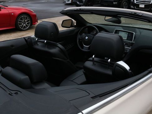 Used 2012 BMW 650i Convertible image 23