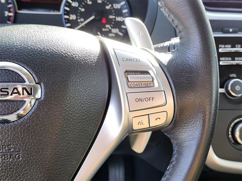 Used 2017 Nissan Altima 2.5 SR image 25