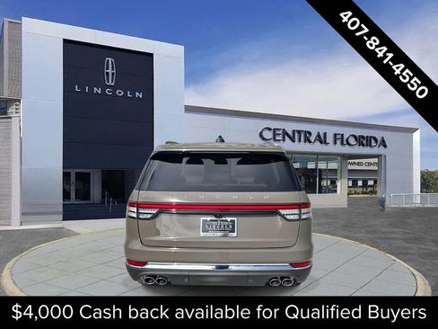 New 2026 Lincoln Aviator AWD image 4