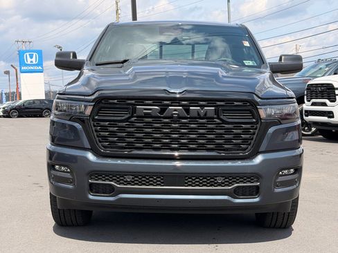 New 2026 RAM 1500 Express AWD/4WD image 5