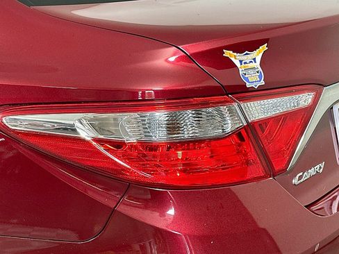 Used 2017 Toyota Camry LE FWD image 22
