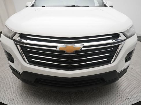 Used 2023 Chevrolet Traverse LT image 23