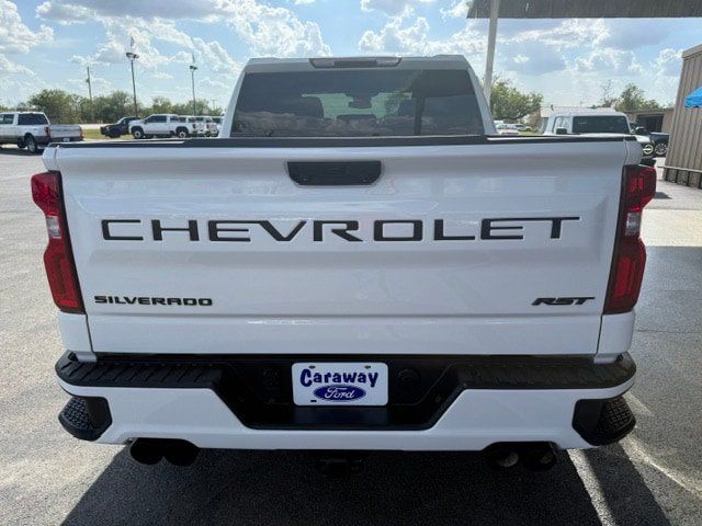 Used 2023 Chevrolet Silverado 1500 RST AWD/4WD image 6