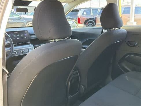Certified 2024 Hyundai Kona SE image 18