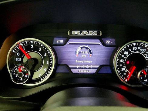 Used 2024 RAM 1500 Laramie AWD/4WD image 14