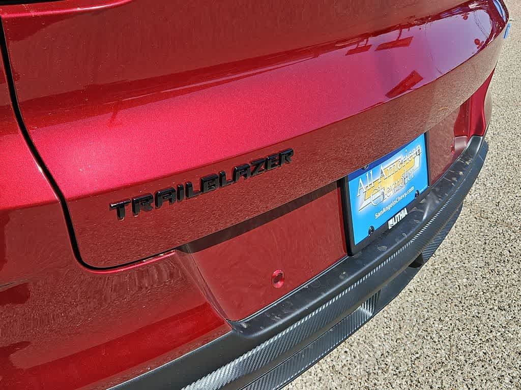 Used 2025 Chevrolet TrailBlazer RS w/ Convenience Package FWD image 15