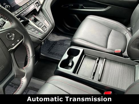Used 2024 Honda Odyssey Sport image 17