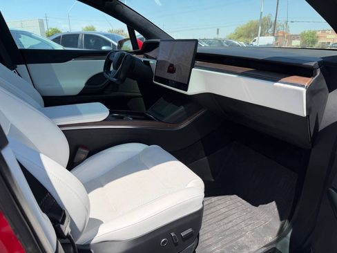 Used 2023 Tesla Model X AWD/4WD image 8