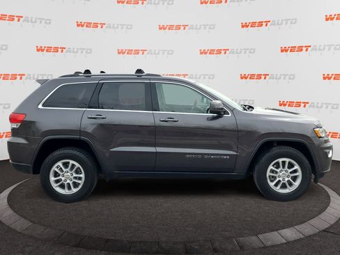 Used 2019 Jeep Grand Cherokee Laredo image 6