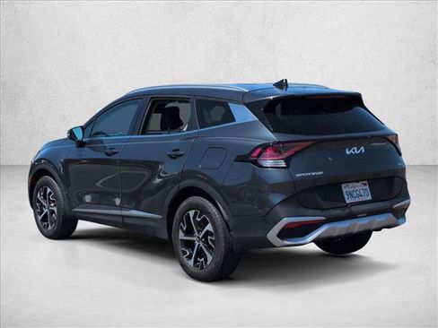 Used 2023 Kia Sportage EX AWD/4WD image 8