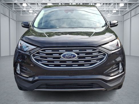 Used 2024 Ford Edge Titanium AWD/4WD image 2