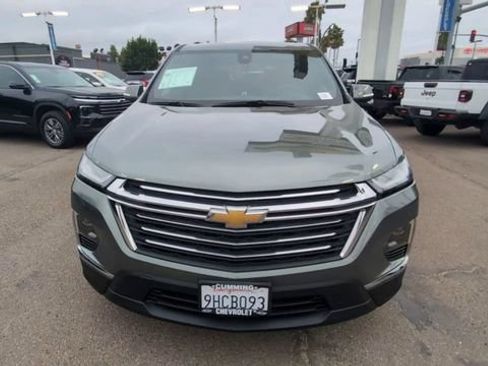 Certified 2023 Chevrolet Traverse LT FWD image 3