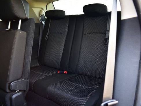 Used 2020 Dodge Journey SE w/ SE Popular Equipment Group FWD image 27