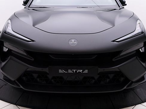 Used 2025 Lotus Eletre image 27