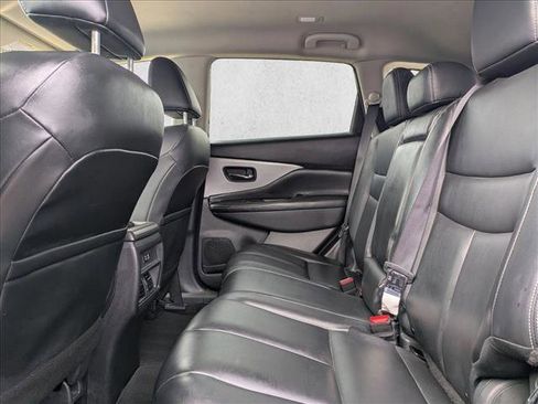 Used 2023 Nissan Murano SV image 14