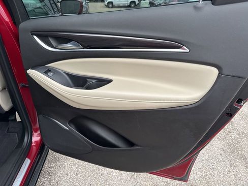 Certified 2018 Buick Enclave Essence image 44