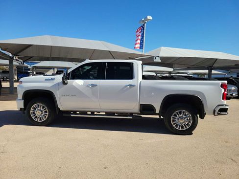 Used 2023 Chevrolet Silverado 3500 High Country image 3