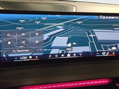 Used 2025 BMW 330i Sedan w/ Premium Package image 13