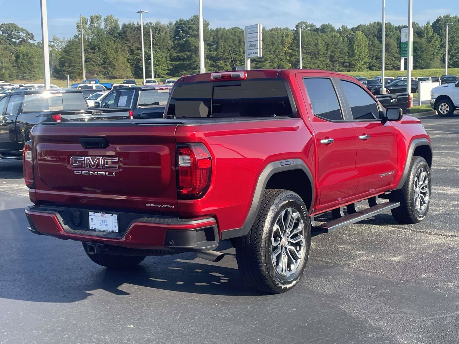 Certified 2024 GMC Canyon Denali AWD/4WD image 3