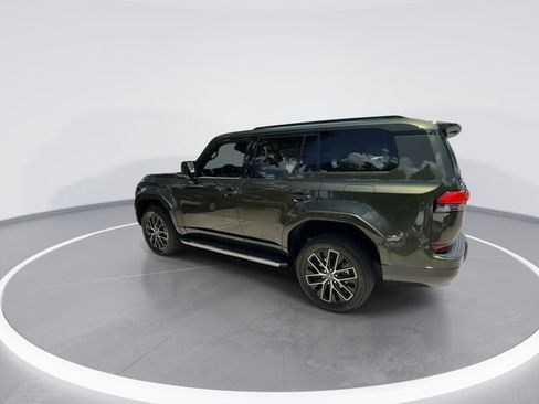 Certified 2025 Lexus GX 550 w/ Cold Area Package AWD/4WD image 5