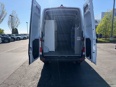 Used 2023 Mercedes-Benz Sprinter 2500 image 26