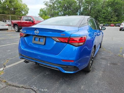 Used 2025 Nissan Sentra SR FWD image 7