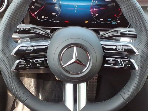 New 2026 Mercedes-Benz GLC 300 GLC 300 image 8