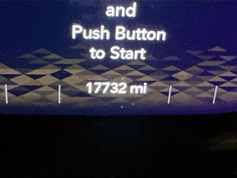 Used 2023 Jeep Wrangler Sahara w/ Cold Weather Group image 19