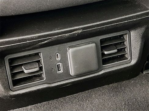 Used 2024 GMC Sierra 1500 Elevation image 32