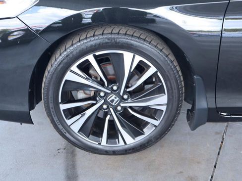 Used 2016 Honda Accord EX image 12