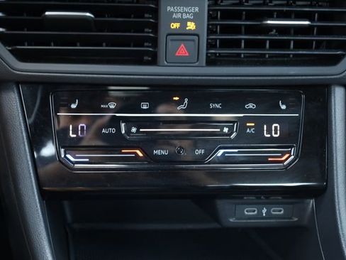 Used 2025 Volkswagen Jetta Sport FWD image 23