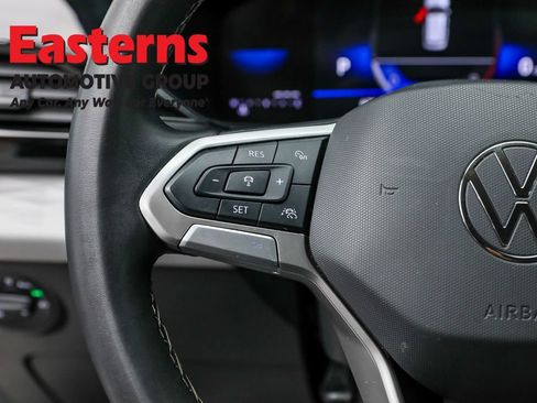 Used 2024 Volkswagen Taos S image 15
