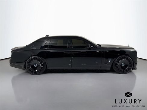 Used 2024 Rolls-Royce Phantom Sedan image 6