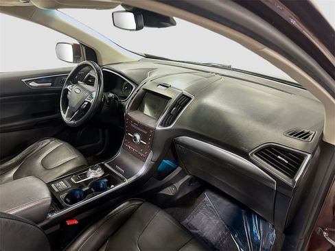 Used 2019 Ford Edge Titanium w/ Equipment Group 301A image 38