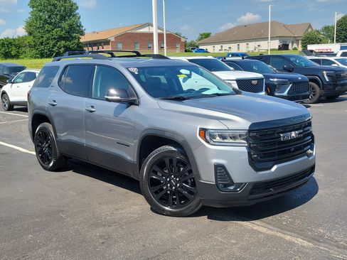 Used 2023 GMC Acadia SLT w/ Elevation Edition FWD image 32